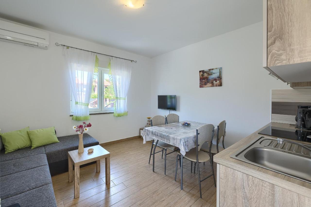 Apartman Mishel 2 Fažana Exterior foto